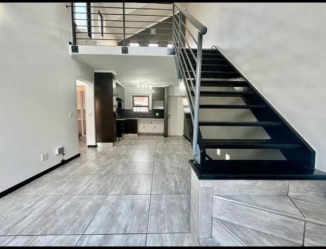 1 BEDROOM APARTMENT FOR SALE IN BRYANSTON